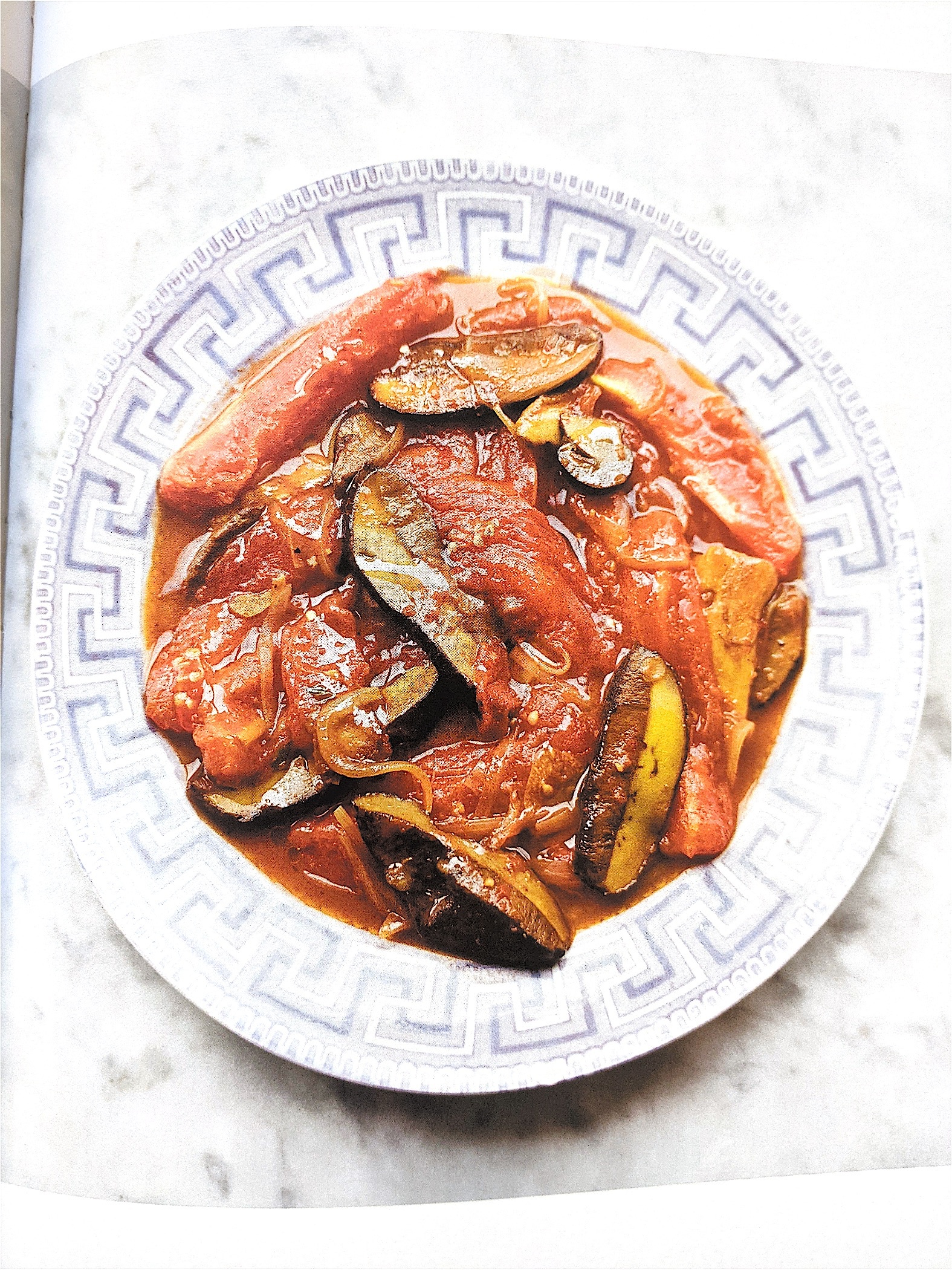 Cèps with tomato sauce