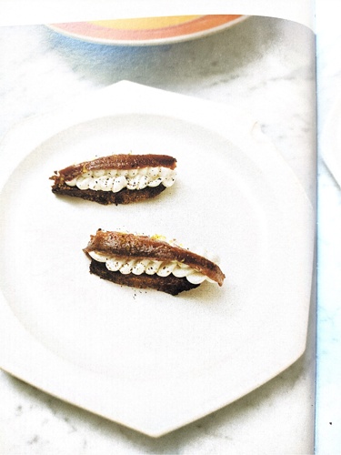 Anchovy toast